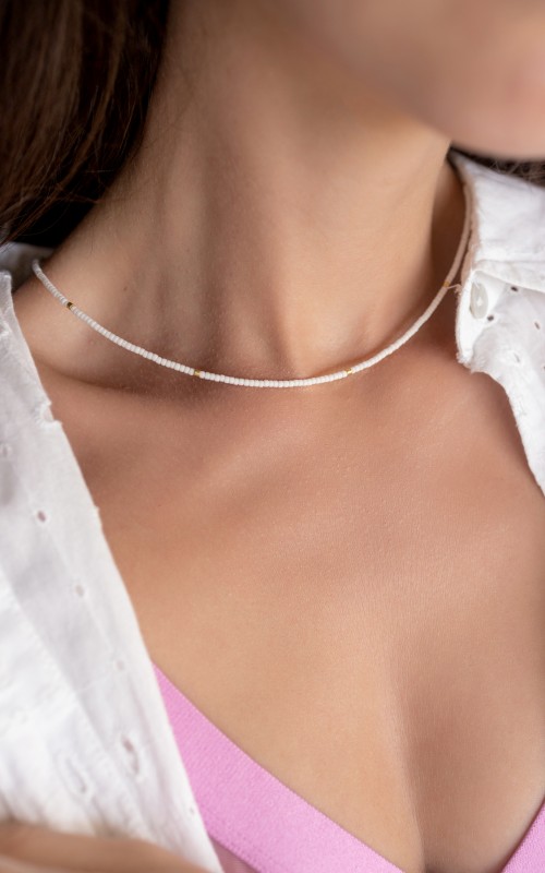 Colores white necklace